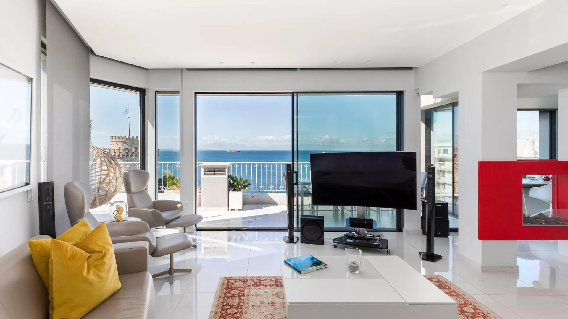 Apartmán Aria, Lux Seafront Apt With White Tower View Soluň 0*,  Řecko