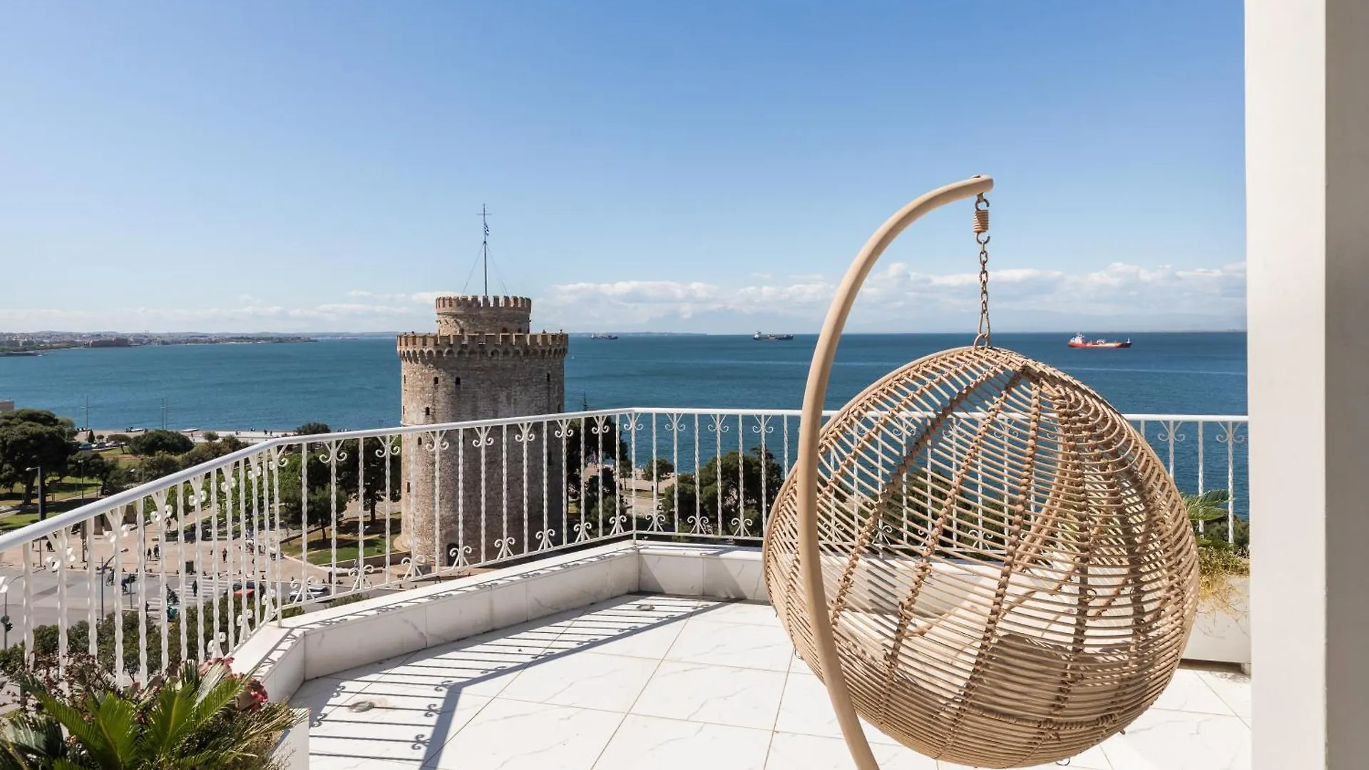 Apartmán Aria, Lux Seafront Apt With White Tower View Soluň