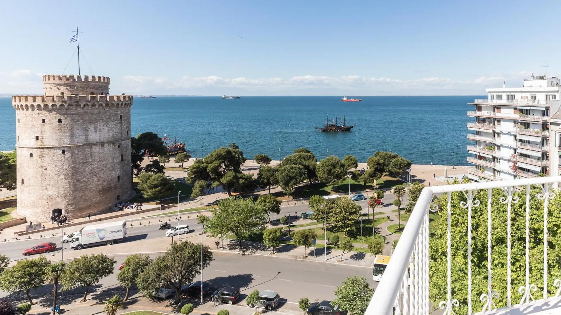 Apartmán Aria, Lux Seafront Apt With White Tower View Soluň